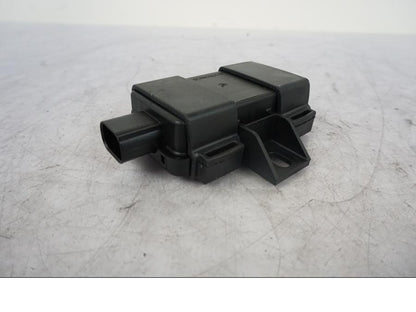 Framsidan på RDC Styrenhet från en KTM 1290 Super Duke R -2023 motorcykel.