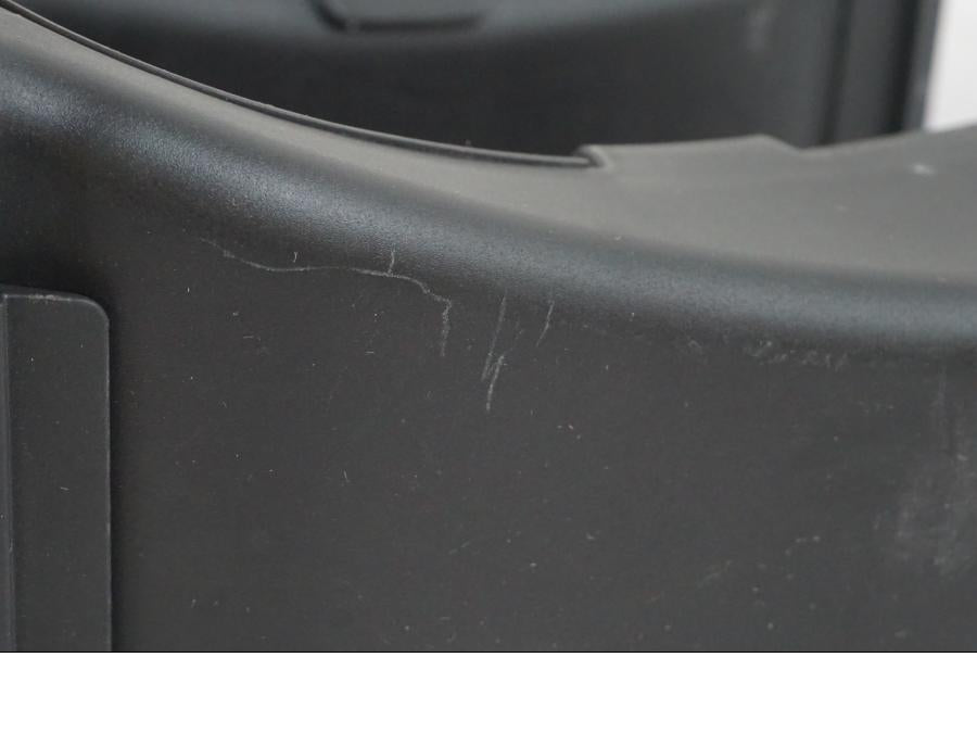 Baksidan på Luftburksnorkel från en KTM 1290 Super Duke R EVO -2023 motorcykel.