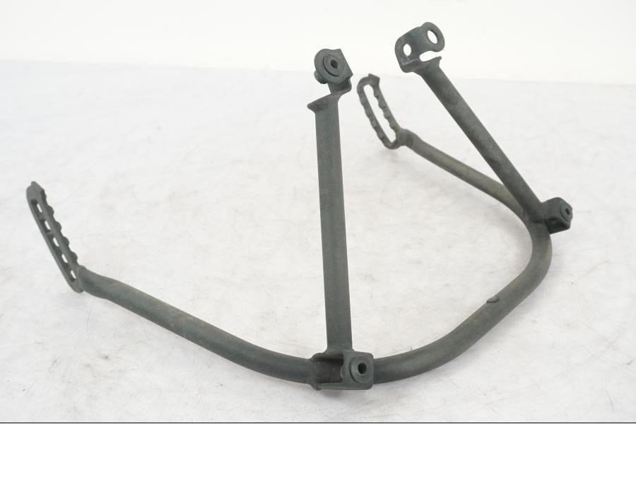 Framsidan på Vindrutefäste från en Triumph Tiger Explorer -2013 motorcykel.