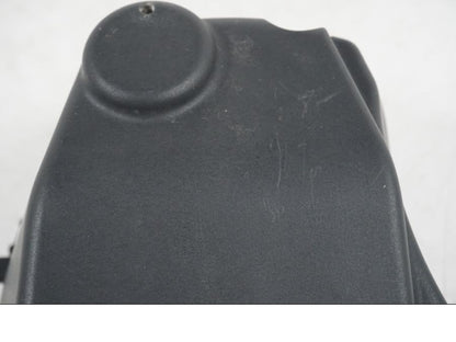 Framsidan på Bensintankskåpa från en Ducati Hyperstrada -2013 motorcykel.