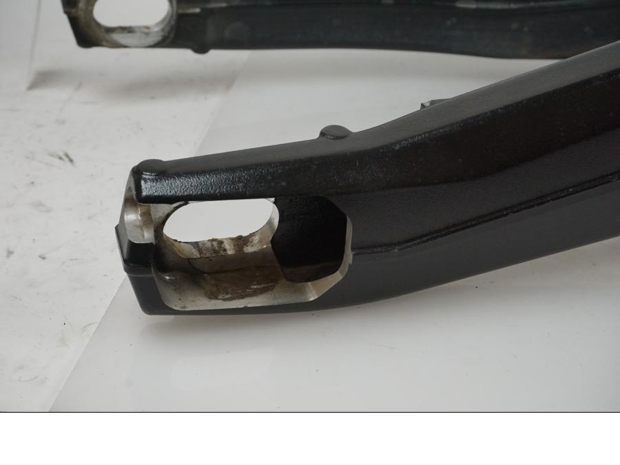 Baksidan på Sving från en BMW F 750 GS -2019 motorcykel.