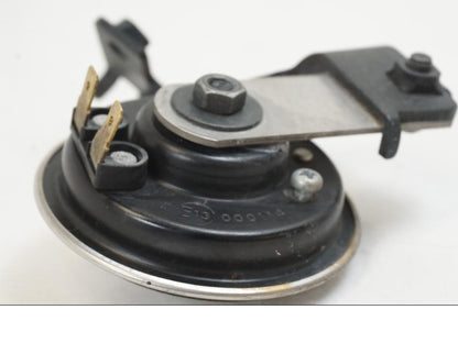 Vänster sida på Signalhorn / Tuta från en Yamaha YZF 1000 R1 -2009 motorcykel.