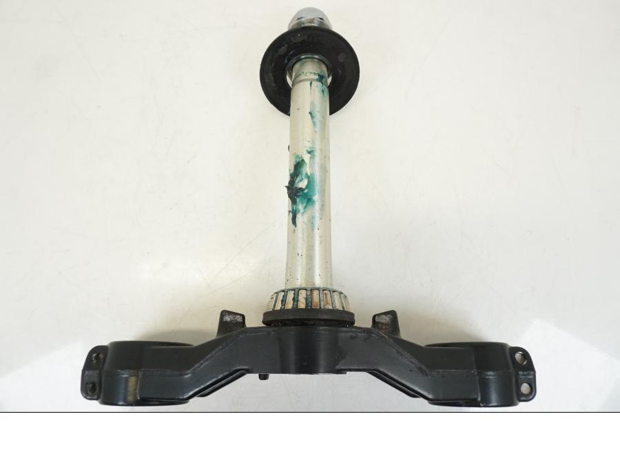 Framsidan på Gaffelkrona från en Triumph TT 600 -2002 motorcykel.