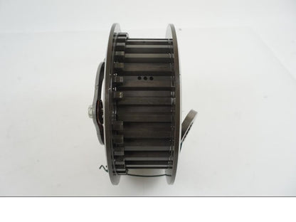 Höger sida på Kopplingskorg från en KTM 1290 Super Duke R -2021 motorcykel.