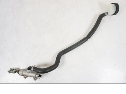 Framsidan på Bromshuvudcylinder från en Kawasaki ZZ-R 1400 -2009 motorcykel.