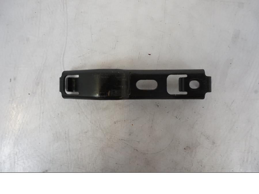 Höger sida på Sadelfäste från en Kawasaki Z 800 -2014 motorcykel.