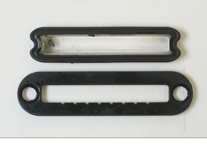 Höger sida på Oljetank från en KTM 1190 Adventure -2015 motorcykel.