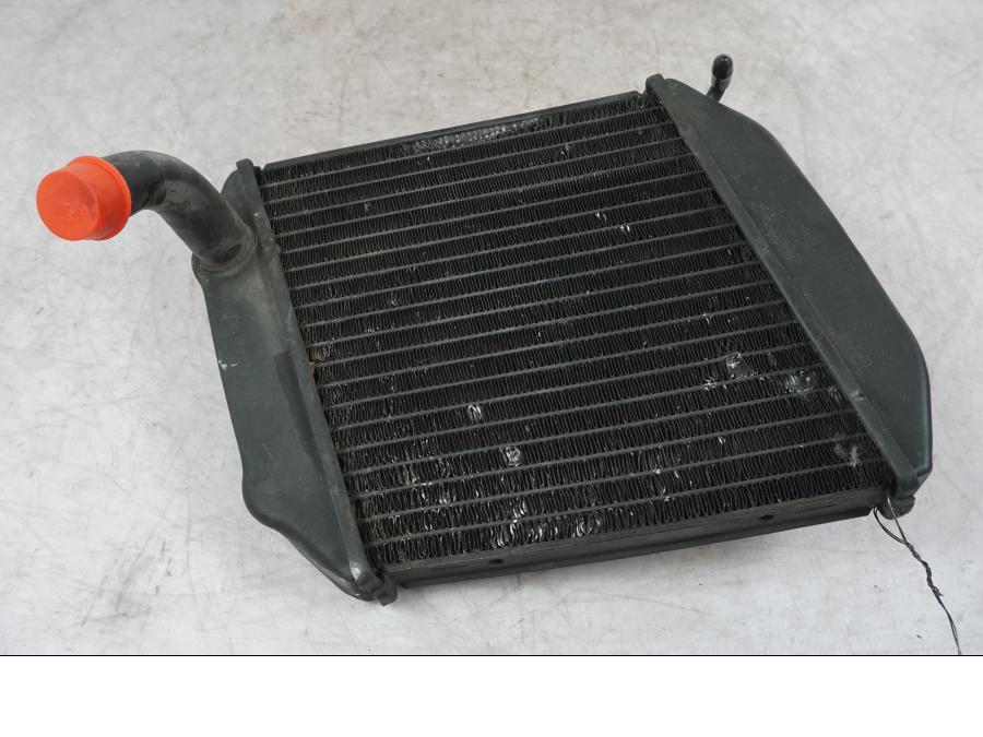 Framsidan på Vattenkyl från en Buell 1125 R -2008 motorcykel.