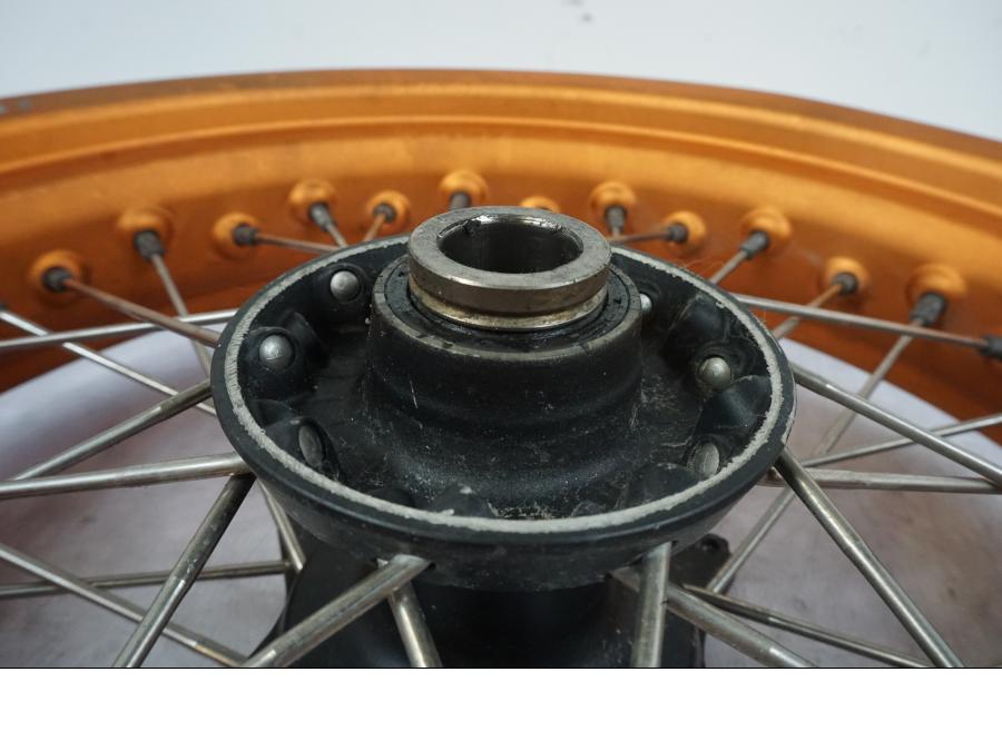 Extrabild3 på Fälg från en KTM 690 SMCR -2016 motorcykel.