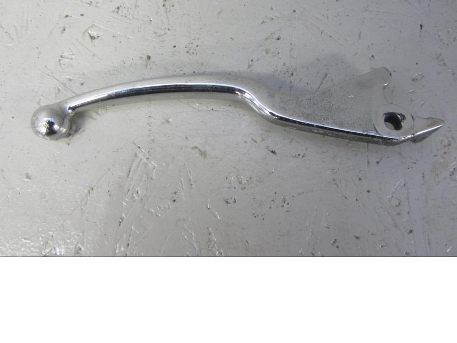 Framsidan på Bromsgrepp från en Suzuki VS 1400 -1996 motorcykel.