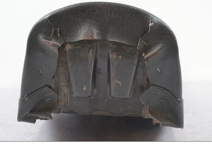 Vänster sida på Sadel från en BMW K 1100 LT -1999 motorcykel.