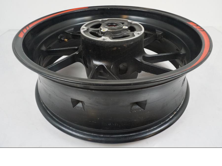 Extrabild1 på Fälg från en Yamaha MT-07 -2019 motorcykel.