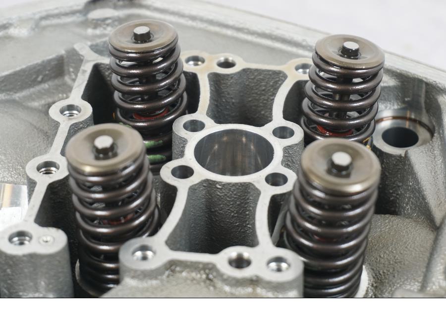 Baksidan på Topplock från en BMW R NineT -2017 motorcykel.