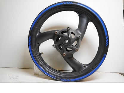 Framsidan på Fälg från en Yamaha YZF 600 R -1997 motorcykel.