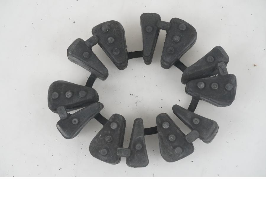 Framsidan på Ryckutjämnare från en Triumph Street Triple R -2011 motorcykel.