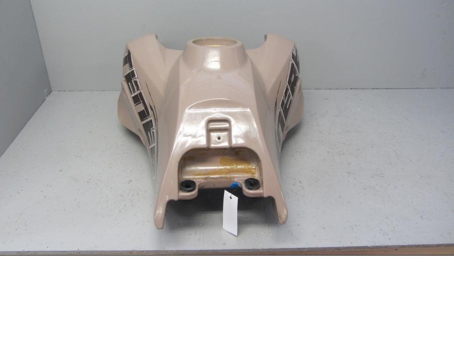 Höger sida på Bensintank från en Yamaha XT660Z Tenere -2009 motorcykel.