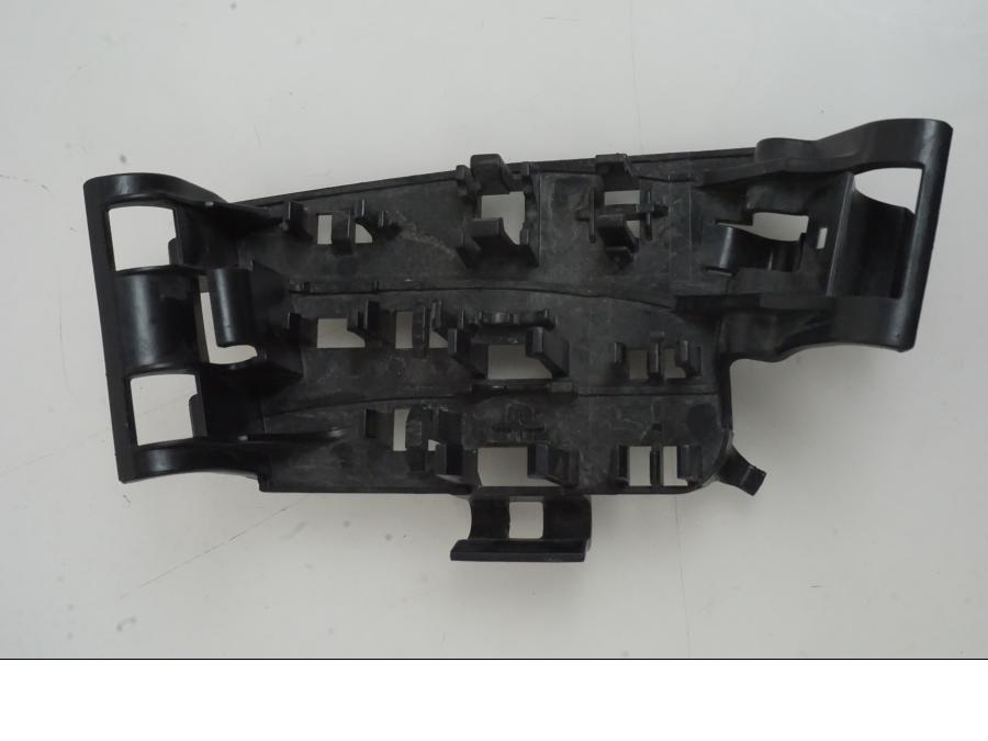 Höger sida på Kablage från en KTM 1290 Super Duke -2019 motorcykel.