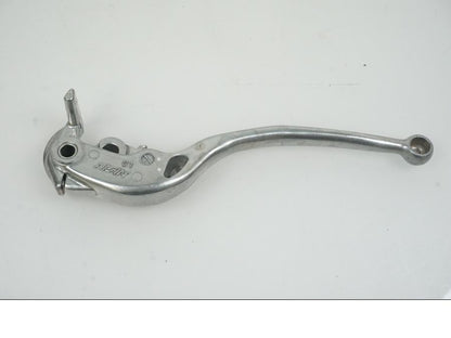 Höger sida på Bromsgrepp från en Yamaha YZF 1000 R1 -2020 motorcykel.