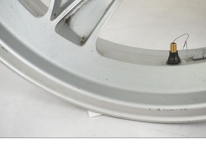 Extrabild4 på Fälg från en BMW F 650 CS -2002 motorcykel.