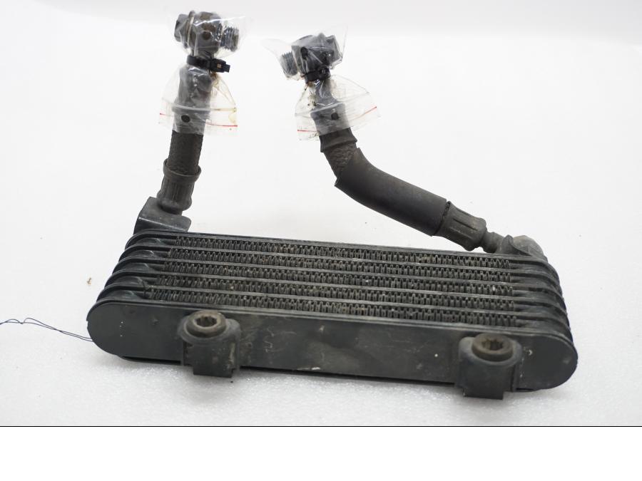 Framsidan på Oljekyl från en Suzuki SV 1000 -2007 motorcykel.