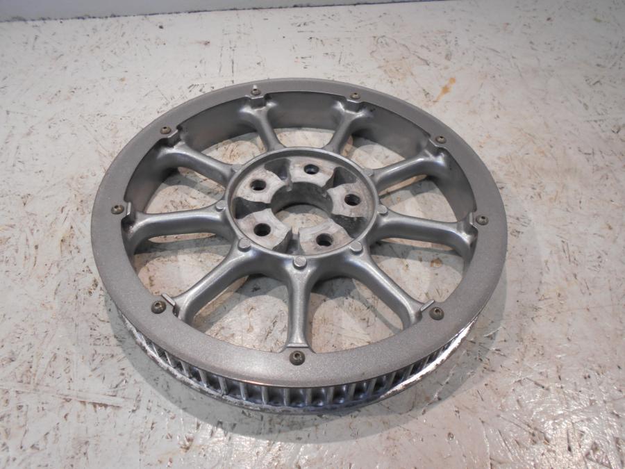 Baksidan på Remdrev från en Yamaha XV 1600 -2000 motorcykel.