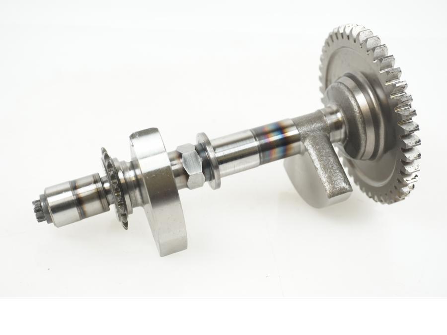 Framsidan på Motordelar från en BMW F 850 GS -2019 motorcykel.