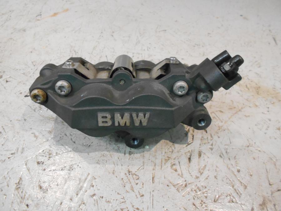 Framsidan på Bromsok från en BMW K 1300 R -2009 motorcykel.