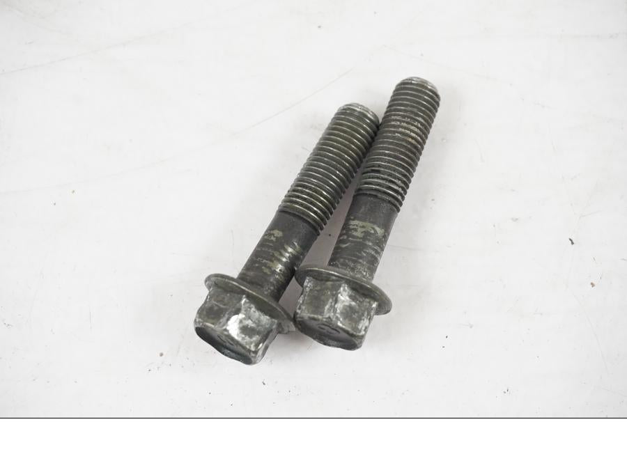 Baksidan på Sidostöd från en Yamaha XVS 1100 -2004 motorcykel.