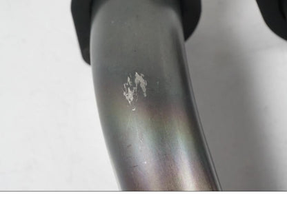 Snett uppifrån på Grenrör från en Yamaha YZF 1000 R1 -2007 motorcykel.