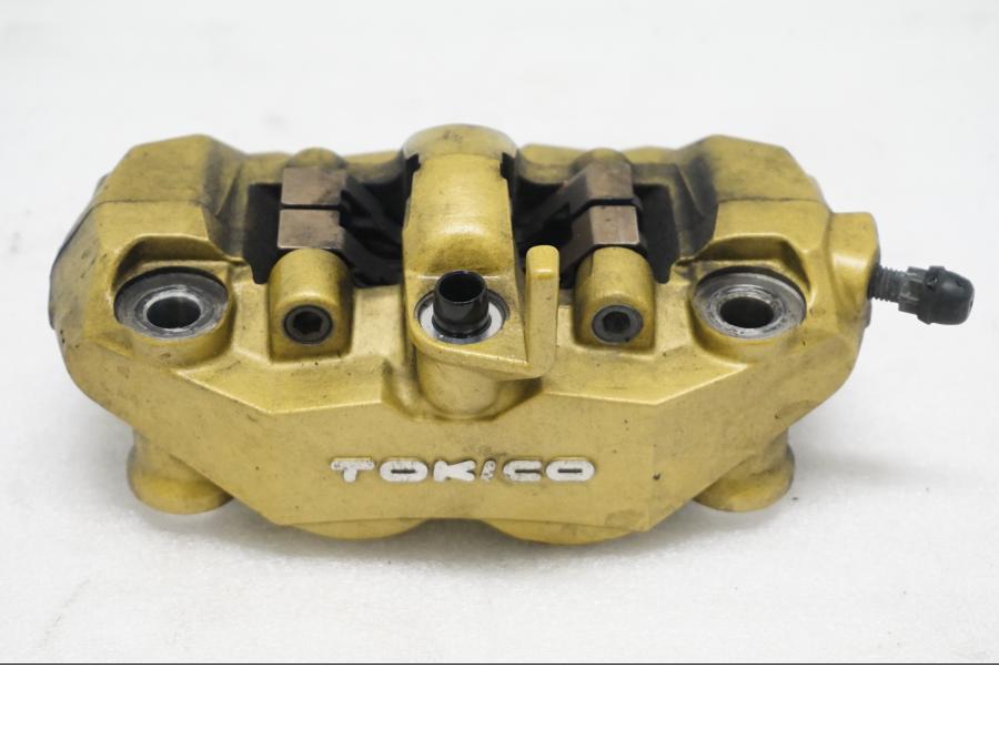 Framsidan på Bromsok från en Suzuki GSX-R 600 -2004 motorcykel.