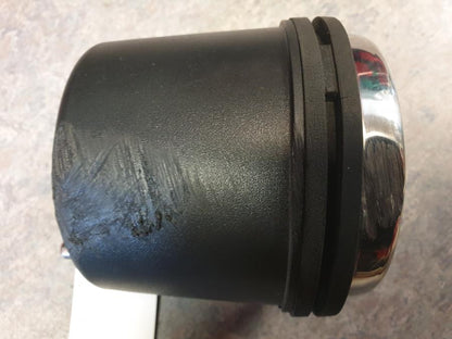 Vänster sida på Hastighetsmätare från en Triumph Thunderbird 900 -2001 motorcykel.