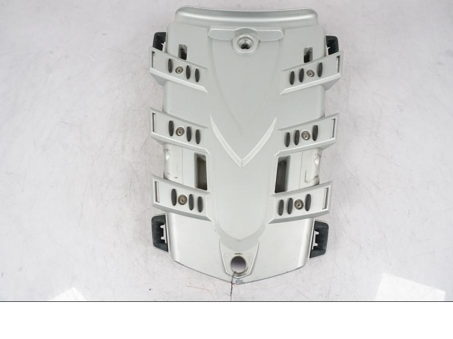 Snett uppifrån på Sadelfäste från en BMW R 1200 GS -2005 motorcykel.