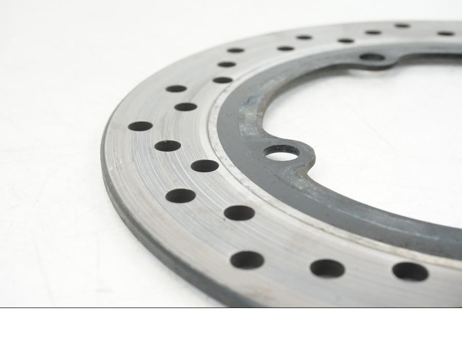 Höger sida på Bromsskiva från en Honda CBR 650 R -2019 motorcykel.