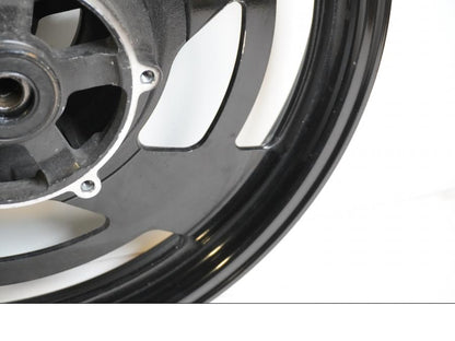 Vänster sida på Fälg från en Yamaha V-MAX 1200 -1997 motorcykel.