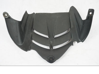 Snett nerifrån på Svingskärm från en Kawasaki ZX-6R -2011 motorcykel.