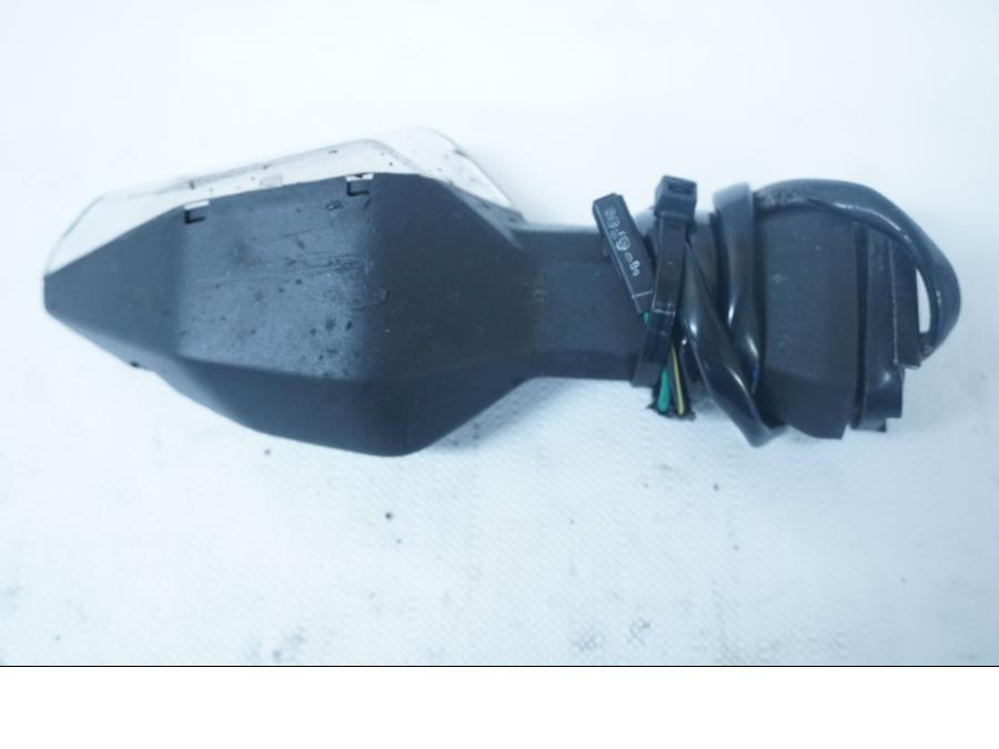 Baksidan på Blinkers från en Kawasaki Ninja 650 -2018 motorcykel.