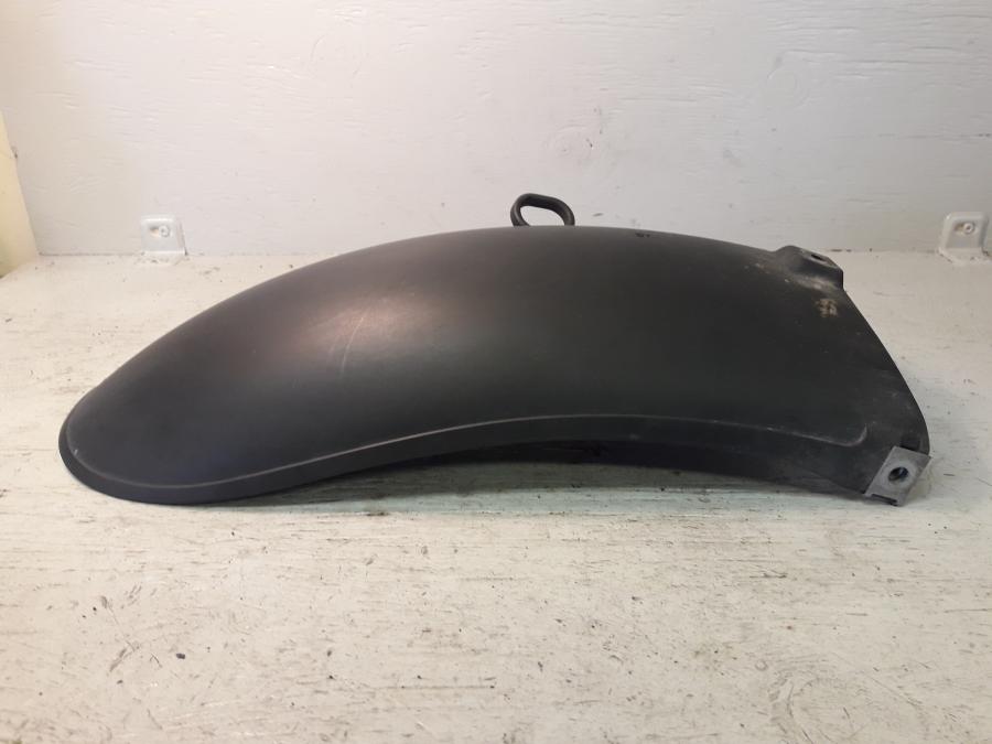 Framsidan på Framskärm från en BMW R 1150 R -2004 motorcykel.