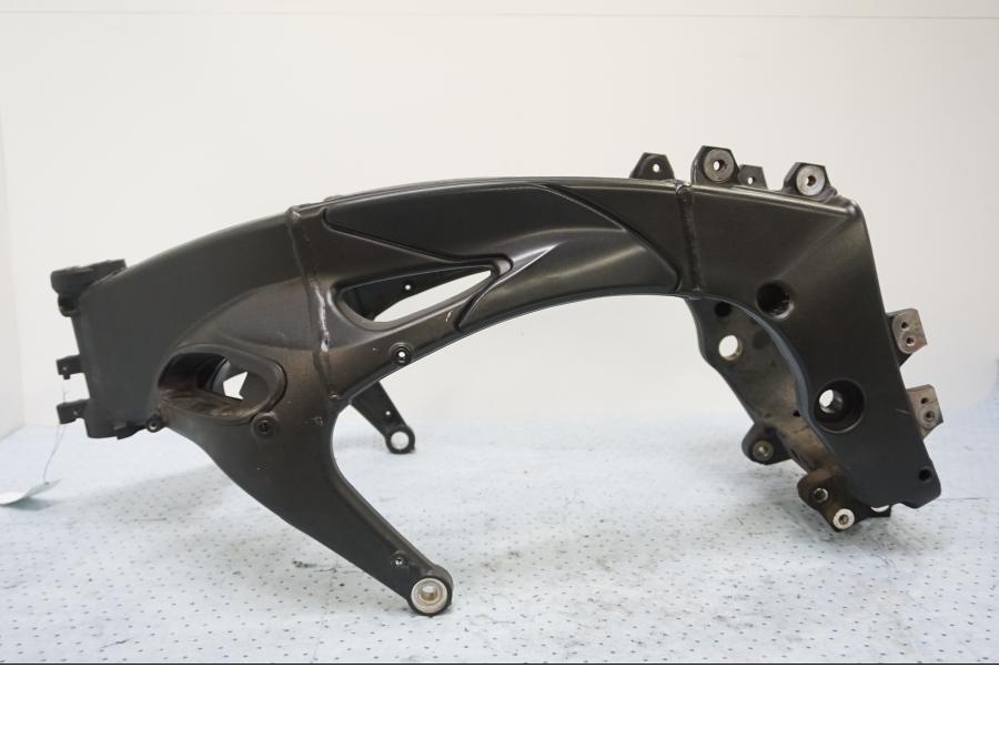 Framsidan på Ram från en Yamaha YZF 1000 R1 -2010 motorcykel.