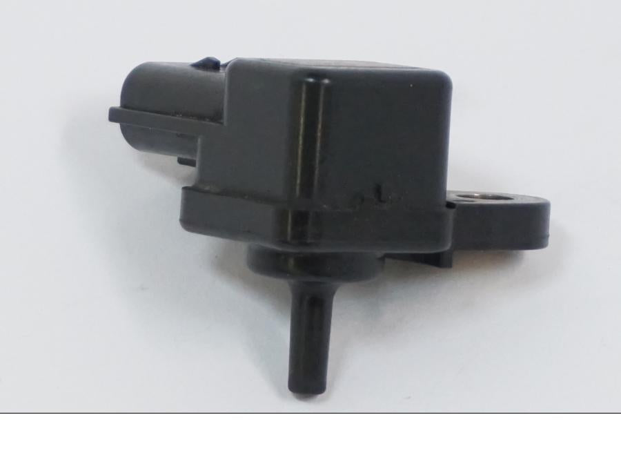 Baksidan på Mapsensor från en Kawasaki VN 1500 -2002 motorcykel.