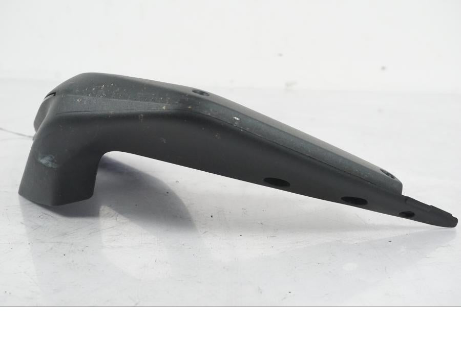 Vänster sida på Sidkåpa innerplast från en MV Agusta Dragster -2014 motorcykel.