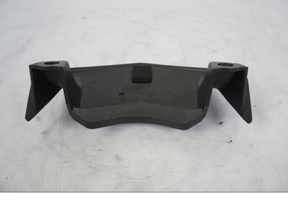 Snett nerifrån på Bakskärm från en KTM 1290 Super Duke -2019 motorcykel.