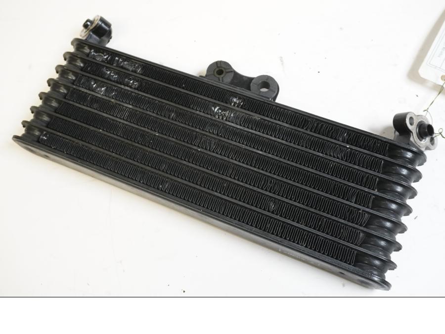 Framsidan på Oljekyl från en Honda CBR 1100 XX -1997 motorcykel.