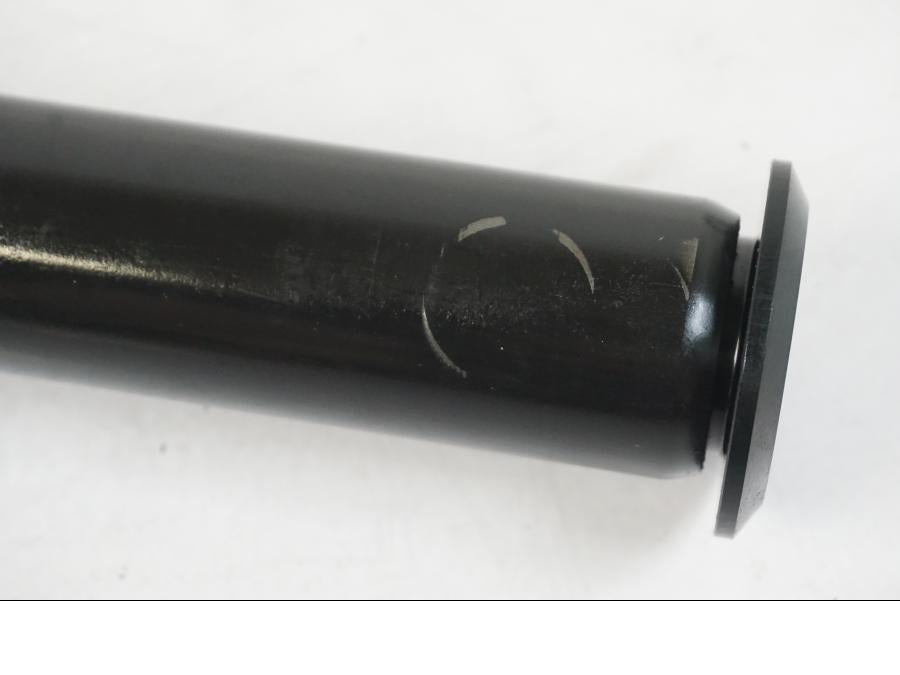 Höger sida på Axel från en KTM 1290 Super Duke R EVO -2023 motorcykel.