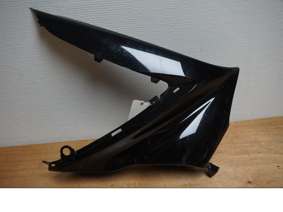 Framsidan på Toppkåpsinsida från en Suzuki GSX-R 1100 -2007 motorcykel.