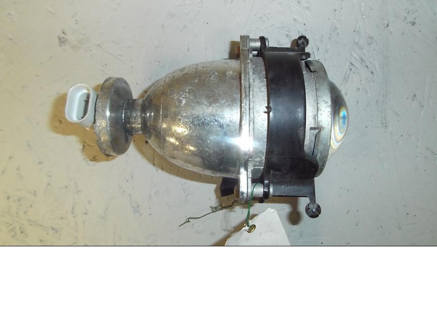 Framsidan på Strålkastare från en KTM 640 Duke -2002 motorcykel.