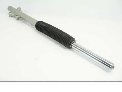 Höger sida på Gaffelben från en Kawasaki KLX 230 -2019 motorcykel.