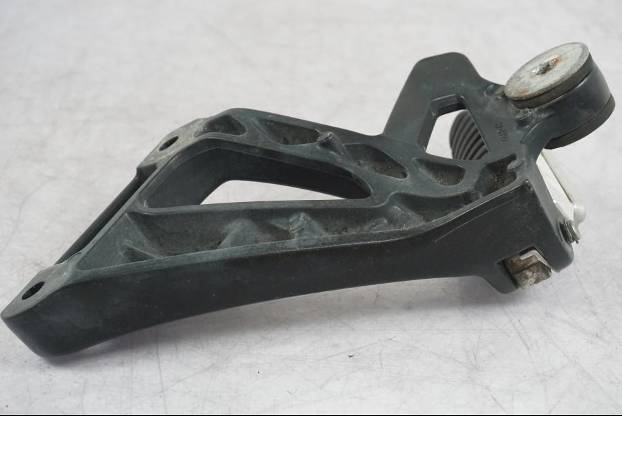 Extrabild4 på Fotpinne från en Suzuki GSF 1250 -2010 motorcykel.