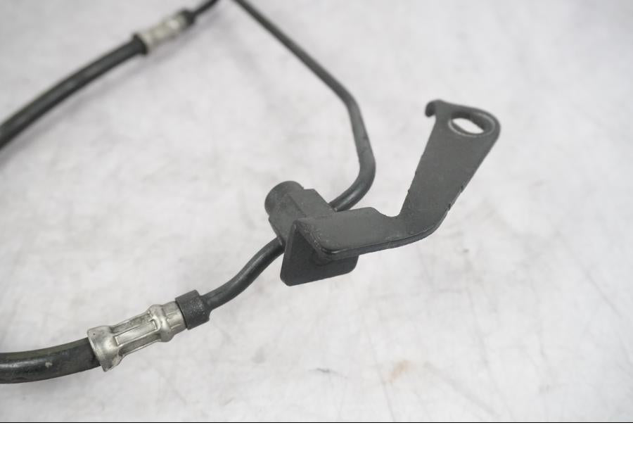 Höger sida på Bromsledning från en H-D Touring Street Glide FLHX -2009 motorcykel.