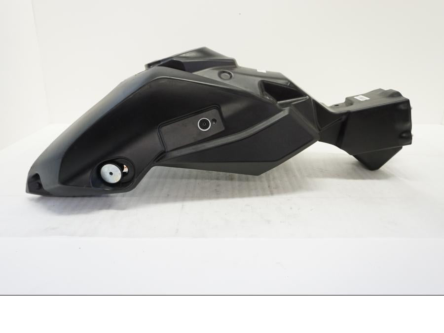 Framsidan på Bensintank från en Ducati Hypermotard -2020 motorcykel.