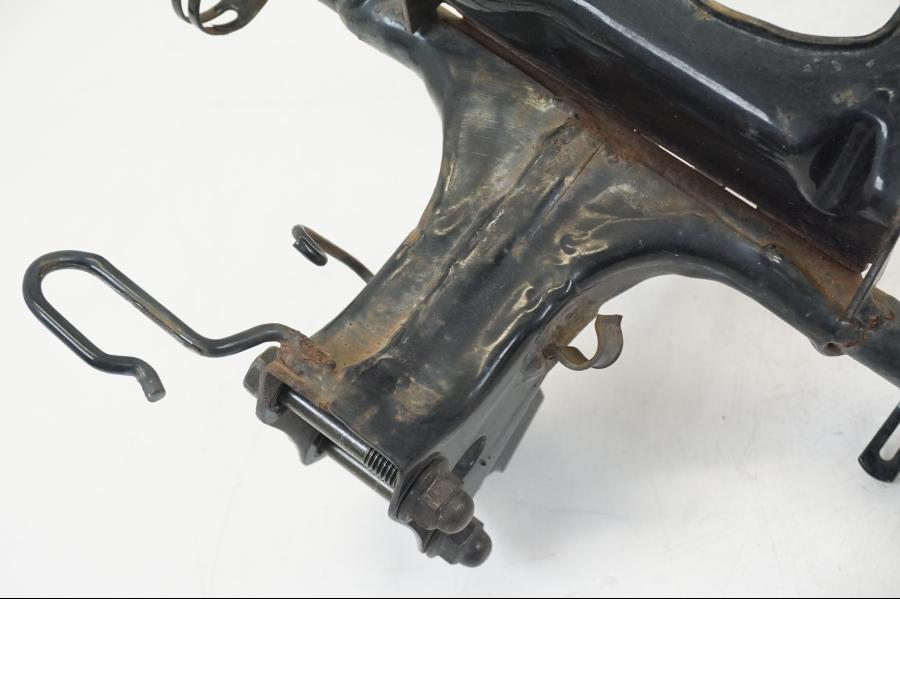 Baksidan på Toppkåpstag från en Honda NSR 125 -1991 motorcykel.